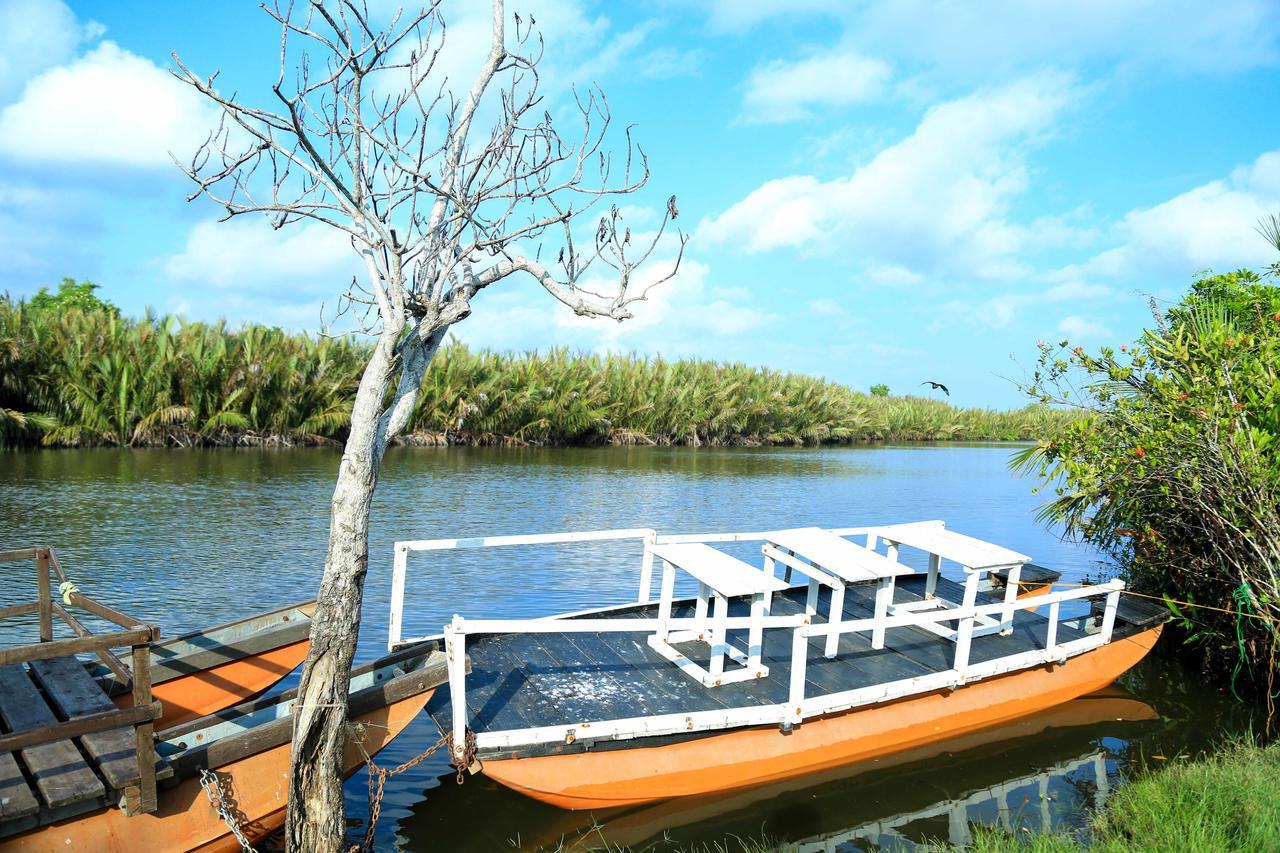 Darwins Beach Resort Тангалла Экстерьер фото